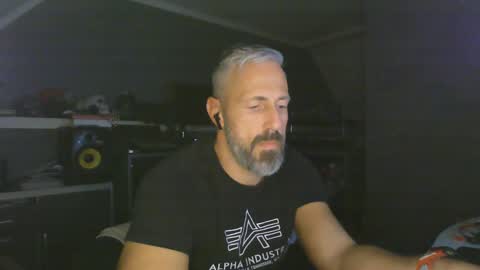 Chico que rico Caliente online show from January 6, 4:55 pm