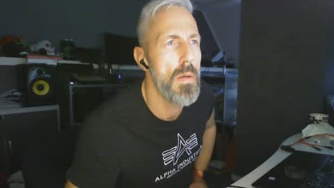 Chico que rico Caliente online show from January 7, 10:22 am