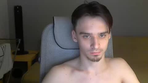 Snapshot of rufuspit chatting on December 4, 2:59 pm Rufus online show from December 4, 2:59 pm