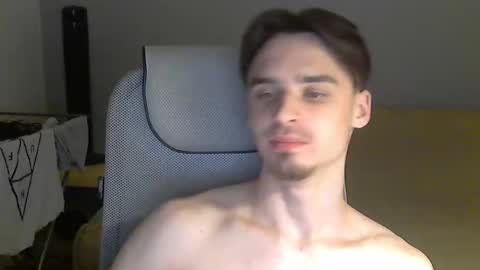 Snapshot of rufuspit chatting on December 9, 11:24 pm Rufus online show from December 9, 11:24 pm