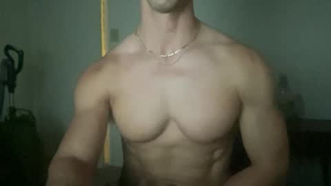 Snapshot of runfasterxo chatting on November 20, 12:05 pm runfasterxo online show from November 20, 12:05 pm