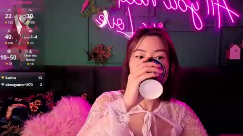 Snapshot of runi_asian chatting on June 15, 1:08 am Runi online show from June 15, 1:08 am