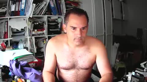 runner1978 online show from September 22, 6:37 am