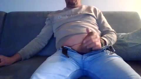 Snapshot of runner_1978 chatting on April 14, 9:54 pm runner_1978 online show from April 14, 9:54 pm