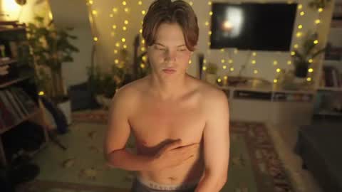 rusbradpitt online show from July 16, 1:39 pm