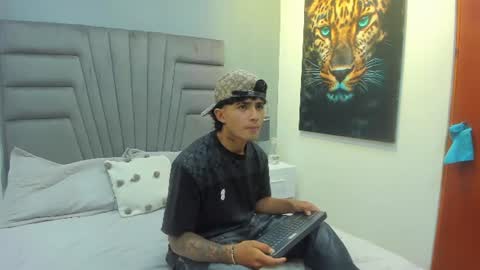 Snapshot of ruslan_marcel chatting on June 25, 11:04 am Ruslan Marcel online show from June 25, 11:04 am