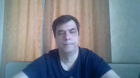 rusqadisx online show from December 3, 6:32 am