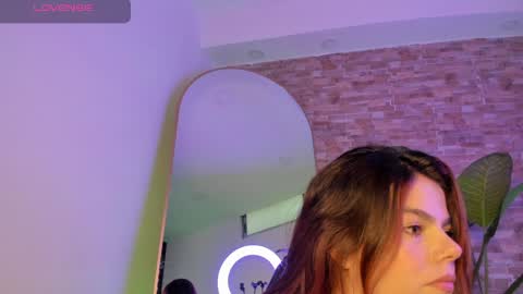 Snapshot of russcurley chatting on December 2, 8:55 pm Lorenn online show from December 2, 8:55 pm