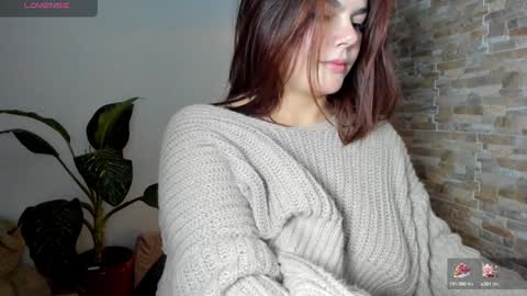 Snapshot of russcurley chatting on December 25, 11:42 pm Lorenn online show from December 25, 11:42 pm