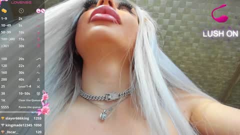 Snapshot of russian_ava chatting on December 25, 11:31 pm Ava online show from December 25, 11:31 pm