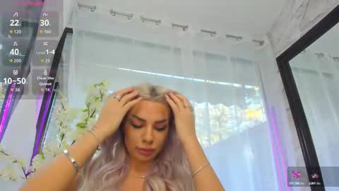 Snapshot of russian_ava chatting on September 24, 6:39 am Ava online show from September 24, 6:39 am