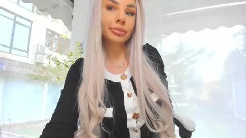 Ava online show from November 12, 11:43 am