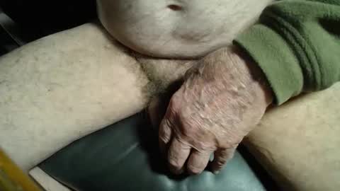 Snapshot of rustic69 chatting on April 30, 3:35 am rustic69 online show from April 30, 3:35 am
