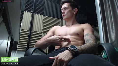 MillionDollarGuy online show from January 17, 7:30 am