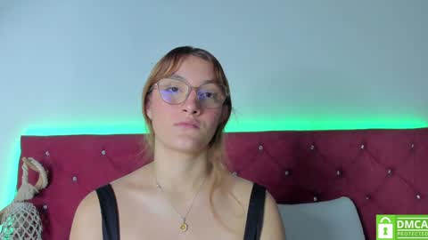 Ruth online show from December 18, 1:12 pm