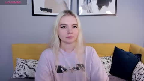 ruthbryant online show from November 14, 1:26 am