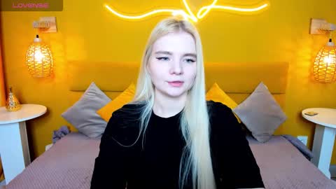 ruthbryant online show from January 13, 12:38 am