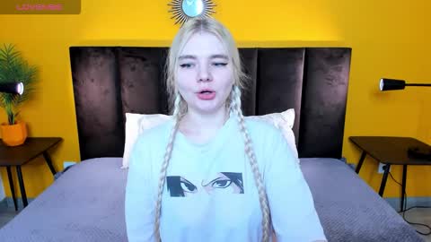 ruthbryant online show from January 19, 12:14 am