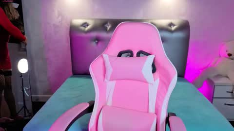 Snapshot of ruthspaces chatting on November 27, 1:07 am ruthspaces online show from November 27, 1:07 am