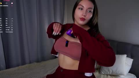 Emma online show from September 19, 1:12 pm