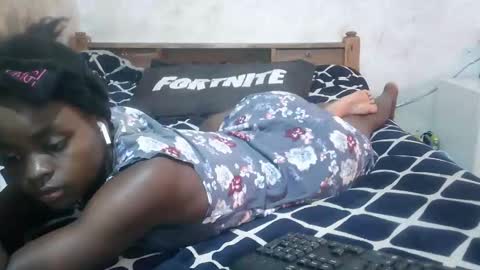 Snapshot of ruu_prettygal chatting on February 16, 8:21 am ruu_prettygal online show from February 16, 8:21 am