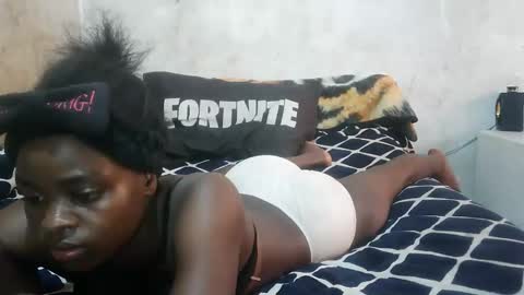 Snapshot of ruu_prettygal chatting on February 19, 7:04 am ruu_prettygal online show from February 19, 7:04 am