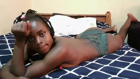 Snapshot of ruu_prettygal chatting on April 21, 7:03 am ruu_prettygal online show from April 21, 7:03 am