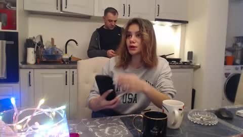 ruxandradanny online show from December 13, 7:15 am