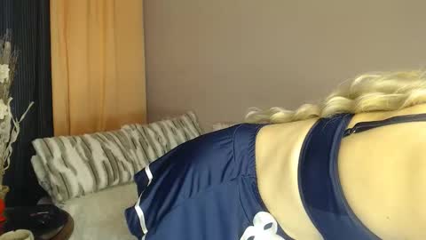 ruxandradanny online show from October 29, 1:24 pm