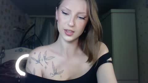 Snapshot of ruxashade chatting on November 15, 12:45 pm ruxashade online show from November 15, 12:45 pm