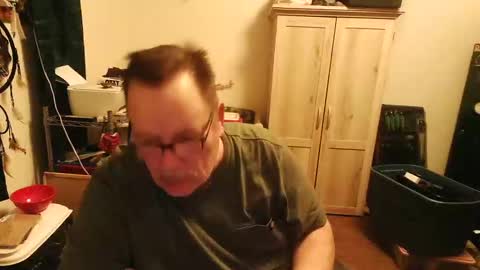 Snapshot of rwzar_0712 chatting on October 19, 2:56 am rwzar_0712 online show from October 19, 2:56 am