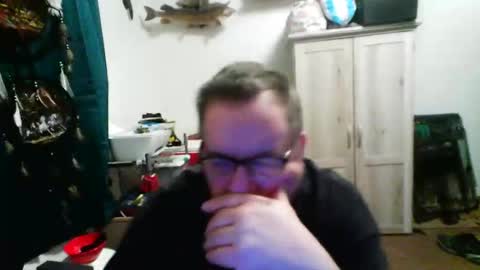 Snapshot of rwzar_0712 chatting on October 25, 2:08 am rwzar_0712 online show from October 25, 2:08 am