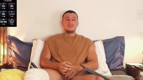 Snapshot of ryamcoast chatting on March 10, 10:53 am Sr Coast online show from March 10, 10:53 am