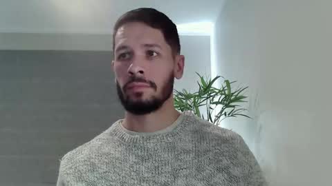 Snapshot of ryan_chatter chatting on February 24, 10:08 pm Ryan online show from February 24, 10:08 pm