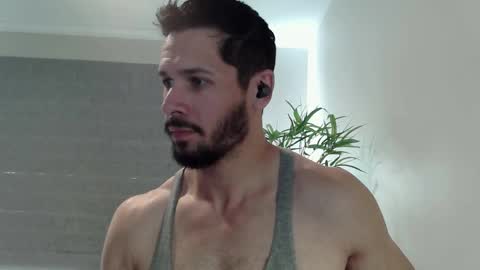 Snapshot of ryan_chatter chatting on March 18, 9:40 pm Ryan online show from March 18, 9:40 pm