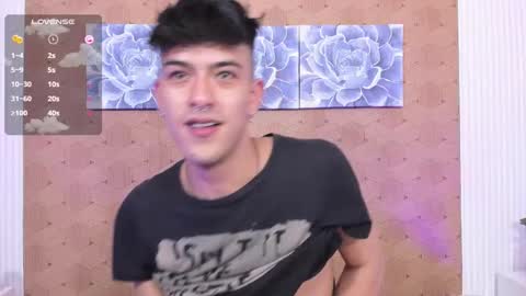 Snapshot of ryan_clark_ chatting on December 1, 11:36 pm Ryan online show from December 1, 11:36 pm