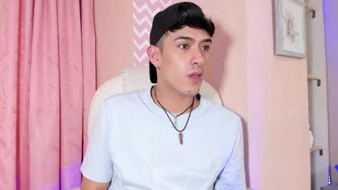 Snapshot of ryan_clark_ chatting on January 10, 8:15 pm Ryan online show from January 10, 8:15 pm