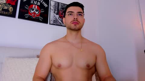 Ryan  online show from November 16, 2:39 am