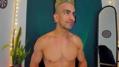 Ryan independent model online show from September 28, 9:25 am