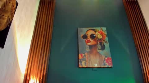 Ryan independent model online show from October 15, 11:05 pm