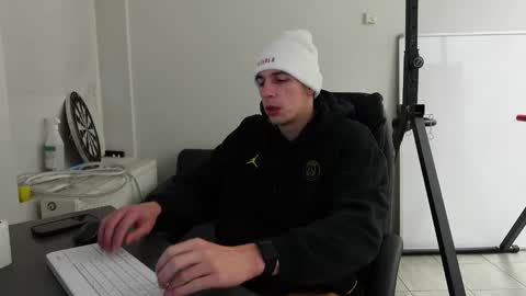 RYAN DOZER online show from November 30, 7:01 am