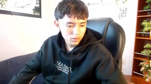 Snapshot of ryan_grayx chatting on June 3, 2:44 pm RYAN online show from June 3, 2:44 pm