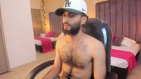 ryan_jackson_ online show from November 14, 4:33 am