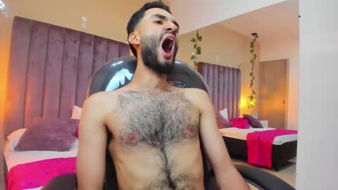 ryan_jackson_ online show from November 29, 5:32 am