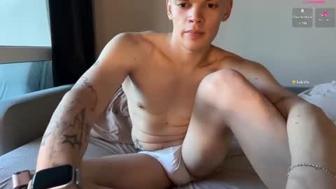 Snapshot of ryan_jeh chatting on June 13, 3:10 pm Kevin online show from June 13, 3:10 pm