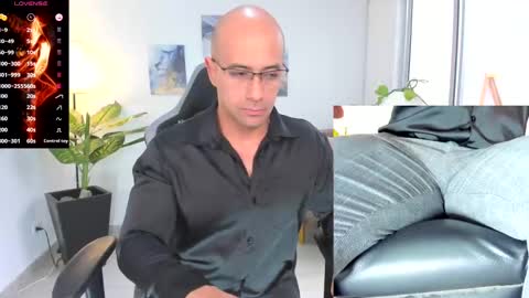 Snapshot of ryan_master_ chatting on January 2, 12:57 pm ryan_master_ online show from January 2, 12:57 pm