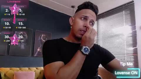 Snapshot of ryan_nesson chatting on February 23, 7:11 pm Ryan online show from February 23, 7:11 pm