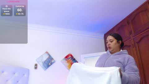 Hanna  online show from January 2, 3:29 pm