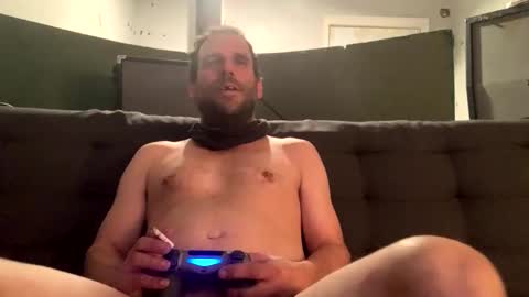 Snapshot of ryanbishops01 chatting on October 24, 8:33 am Ryland online show from October 24, 8:33 am