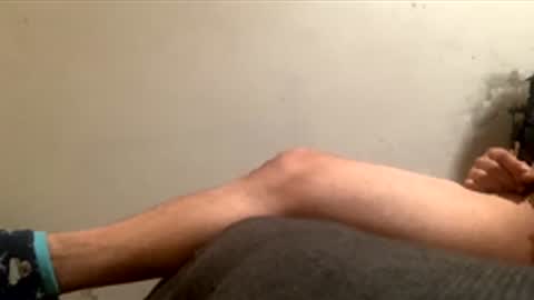 Snapshot of ryanbishops01 chatting on December 1, 2:49 am Ryland online show from December 1, 2:49 am